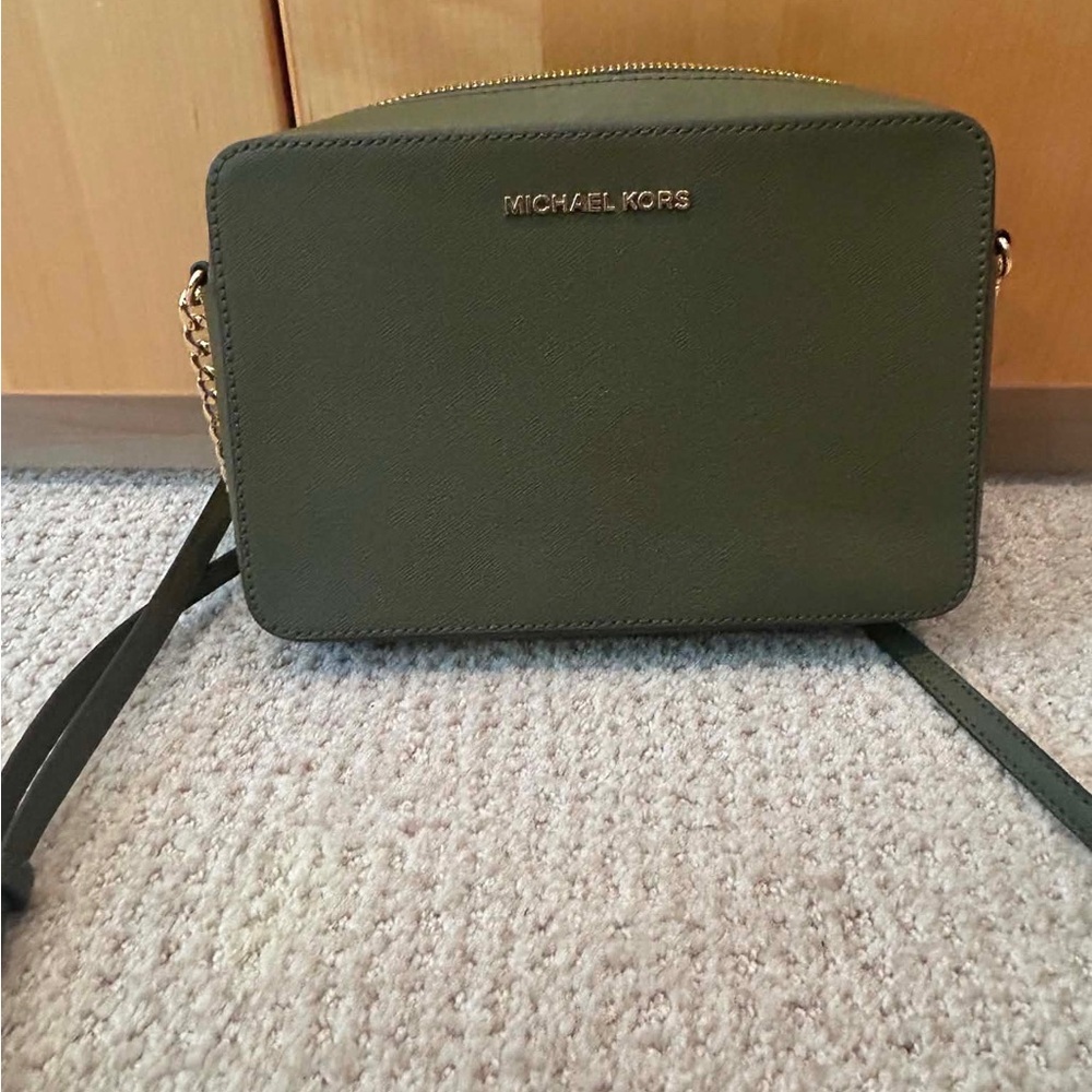 New Michael Kors Olive Green Saffiano Crossbody Bag with Gold Hardware